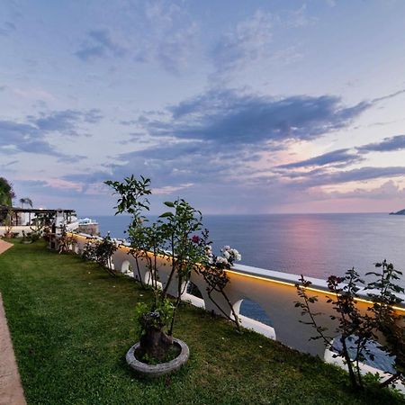 Villa Costanza Amalfi Coast Майорі Екстер'єр фото