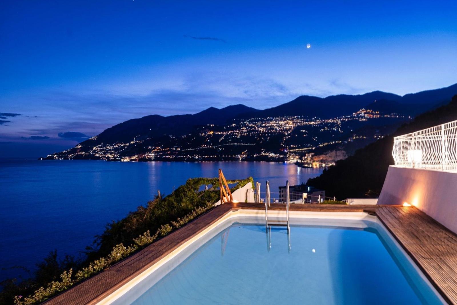Villa Costanza Amalfi Coast Майорі Екстер'єр фото