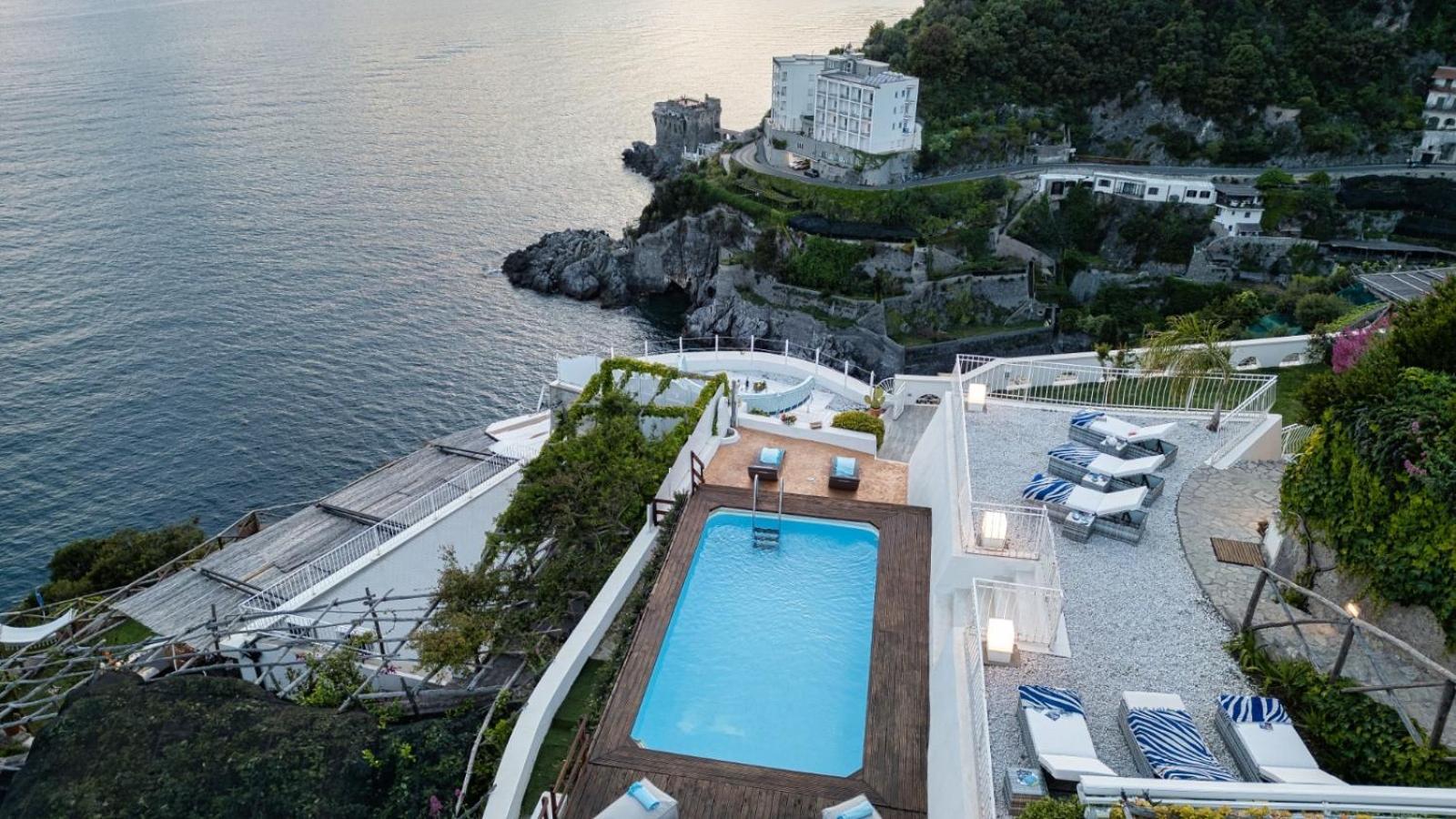 Villa Costanza Amalfi Coast Майорі Екстер'єр фото
